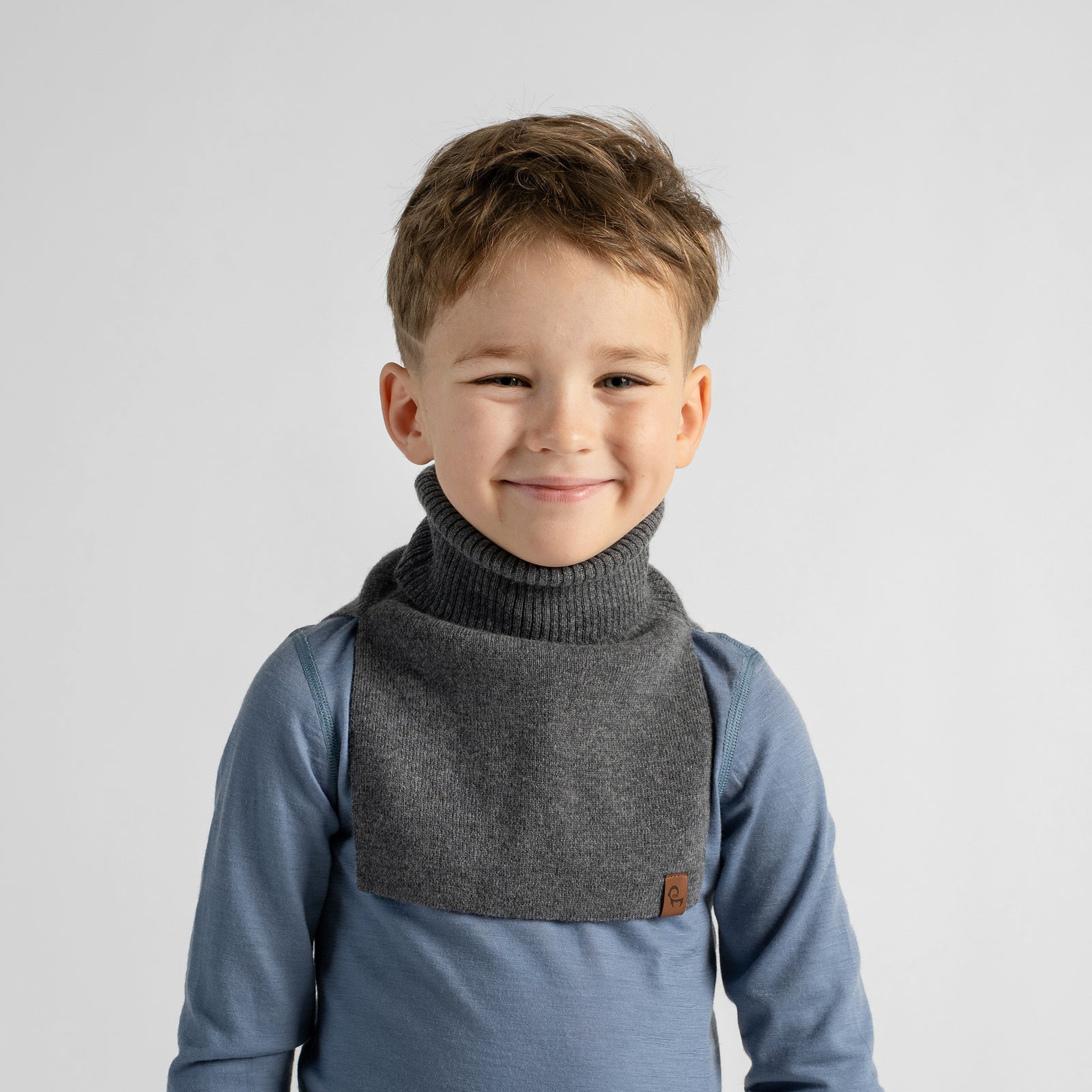 Kinder-Schlupfschal aus weichem Kaschmir-Merino-Mix