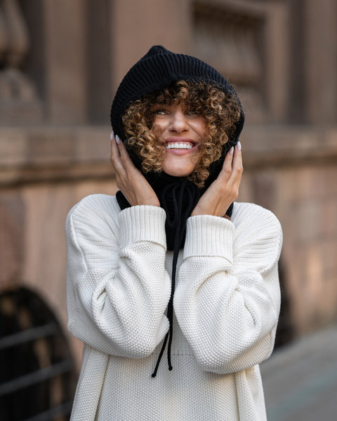 Women's Knit Merino Hood Balaclava in Black