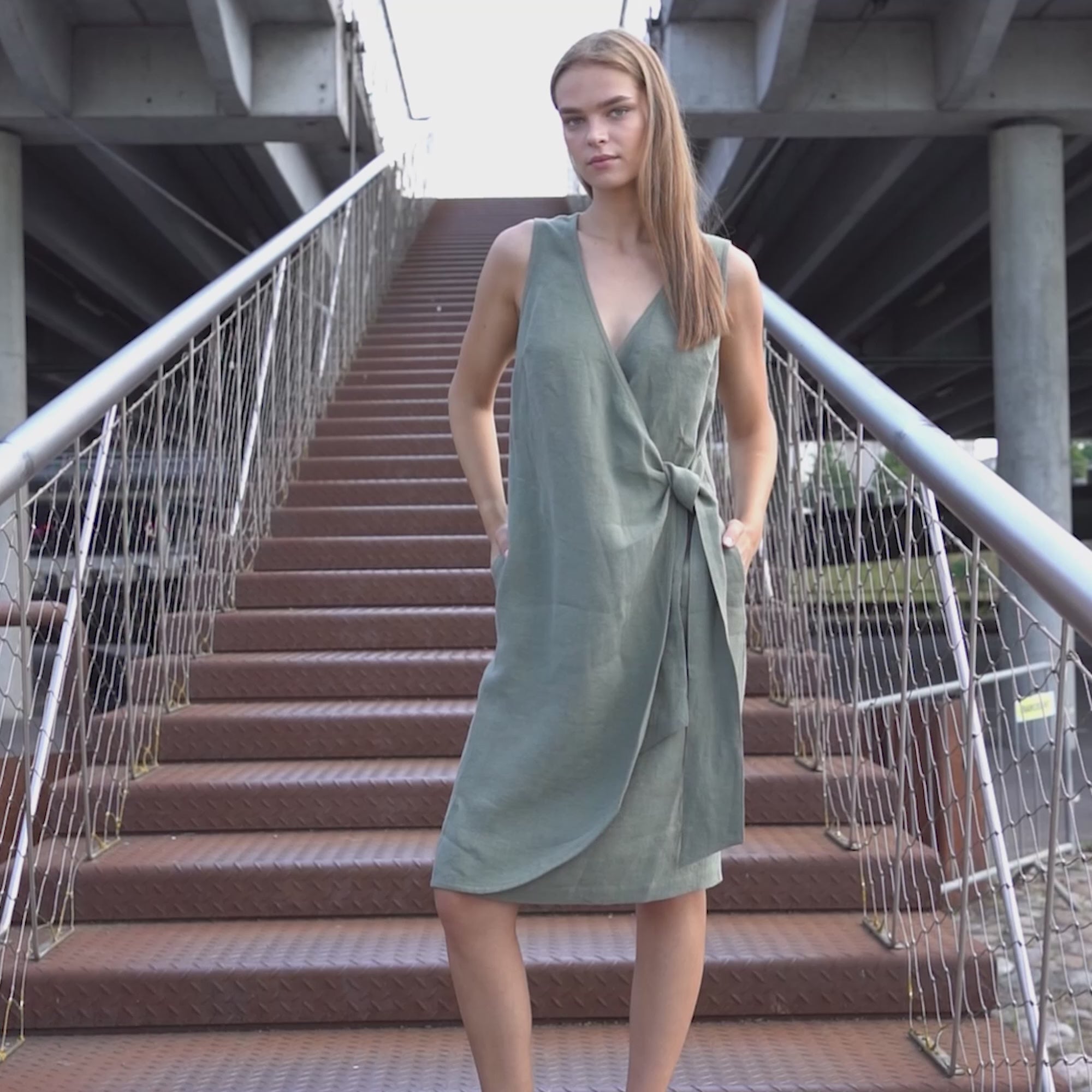 Kleid mit seitlichem Band Natalie